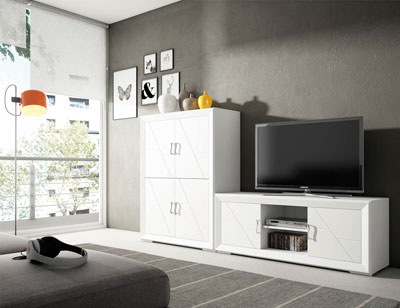 Muebles de gran calidad en madera con vitrina y platero en color ... Salon comedor de madera